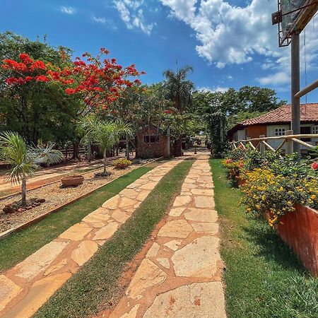 Ranchos 30 Hotel Fazenda Hidrolandia  Exterior photo
