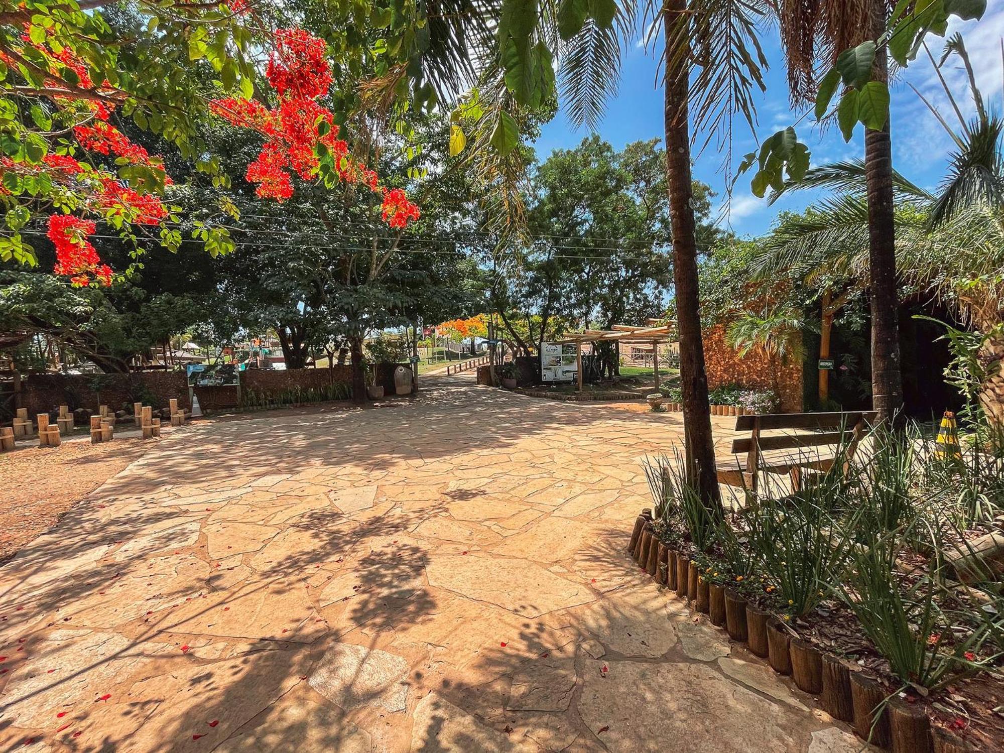Ranchos 30 Hotel Fazenda Hidrolandia  Exterior photo
